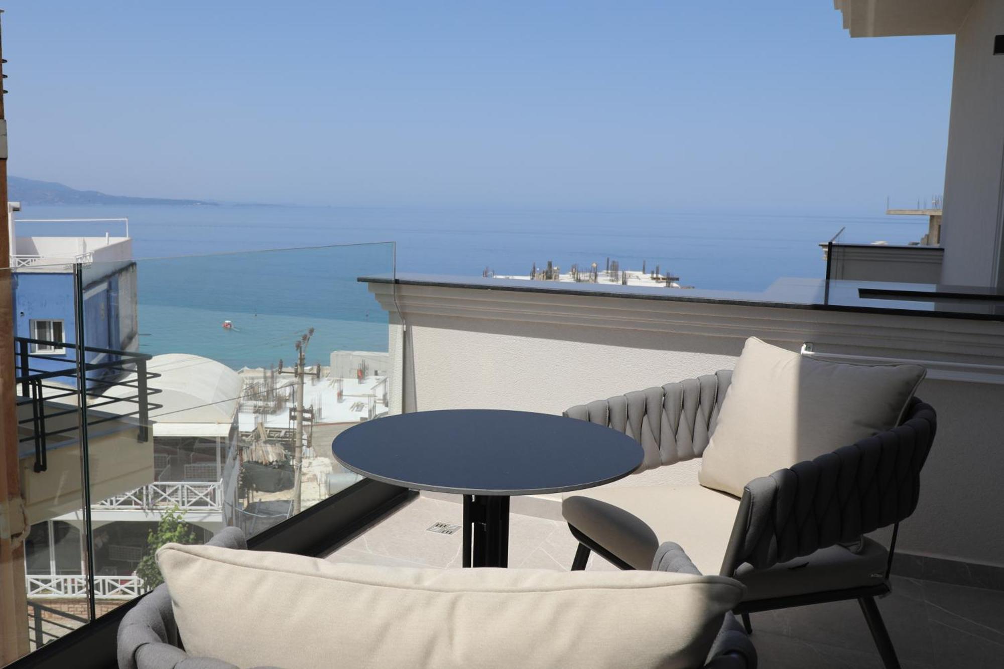 Rozafa Palace Hotel Sarandë 外观 照片