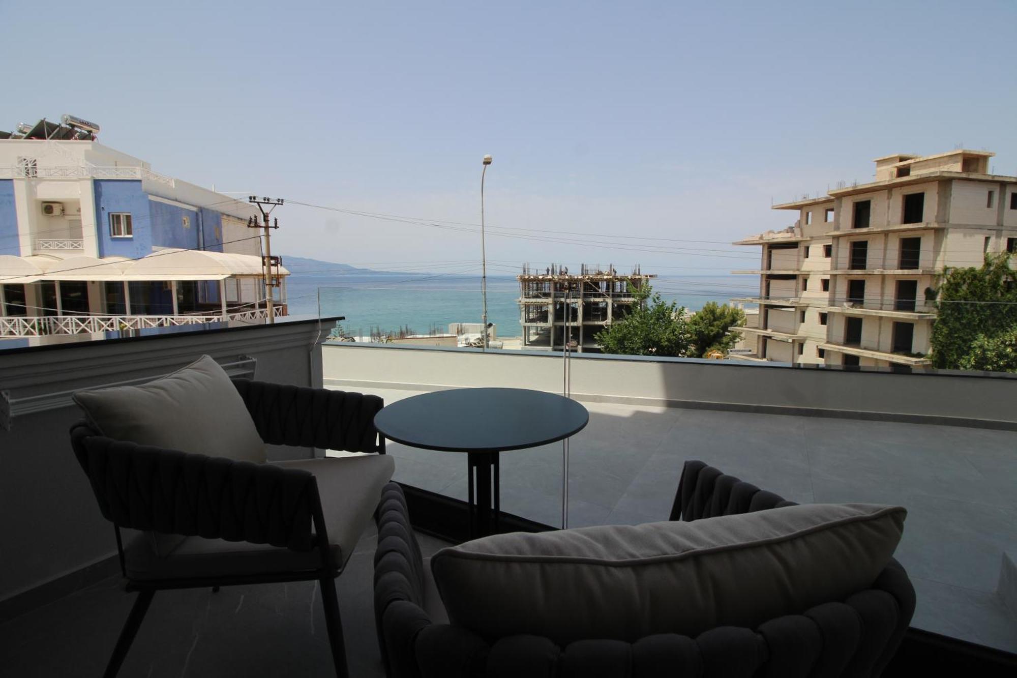 Rozafa Palace Hotel Sarandë 客房 照片