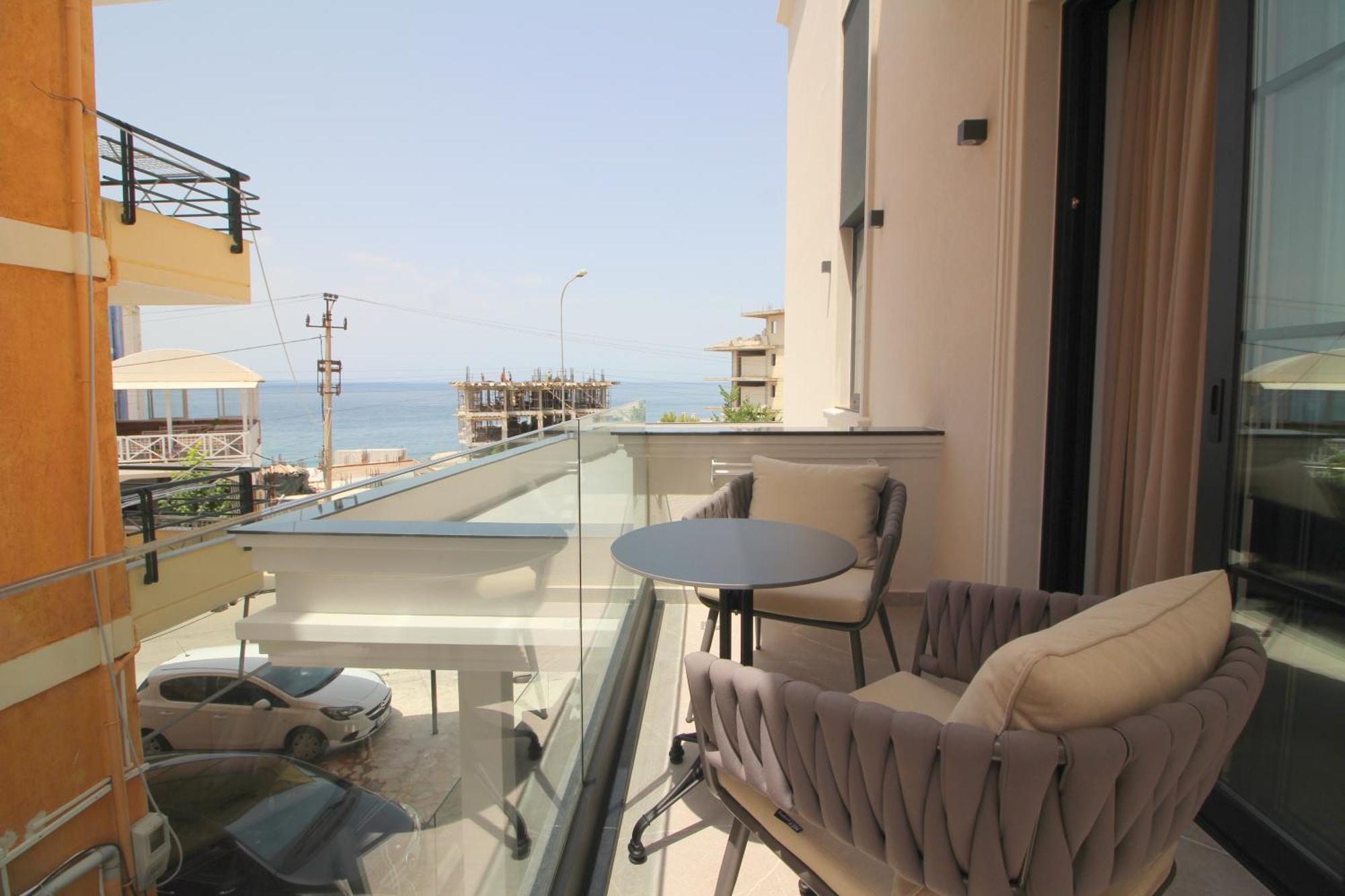 Rozafa Palace Hotel Sarandë 外观 照片